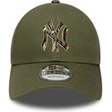 cappello-curvo-verde-cinghia-regolabile-9forty-outline-camo-dei-new-york-yankees-mlb-di-new-era
