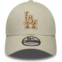 cappello-curvo-beige-cinghia-regolabile-9forty-faux-pony-infill-dei-los-angeles-dodgers-mlb-di-new-era