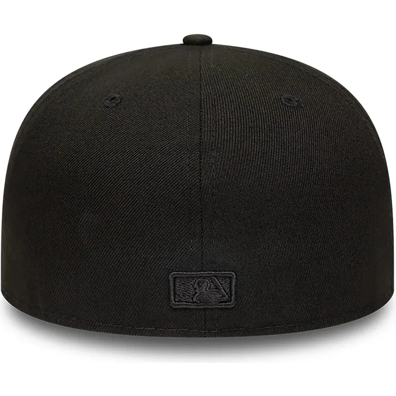 cappello-piatto-nero-aderente-59fifty-dei-chicago-white-sox-mlb-di-new-era cappello-piatto-nero-aderente-59fifty-dei-chicago-white-sox-mlb-di-new-era
