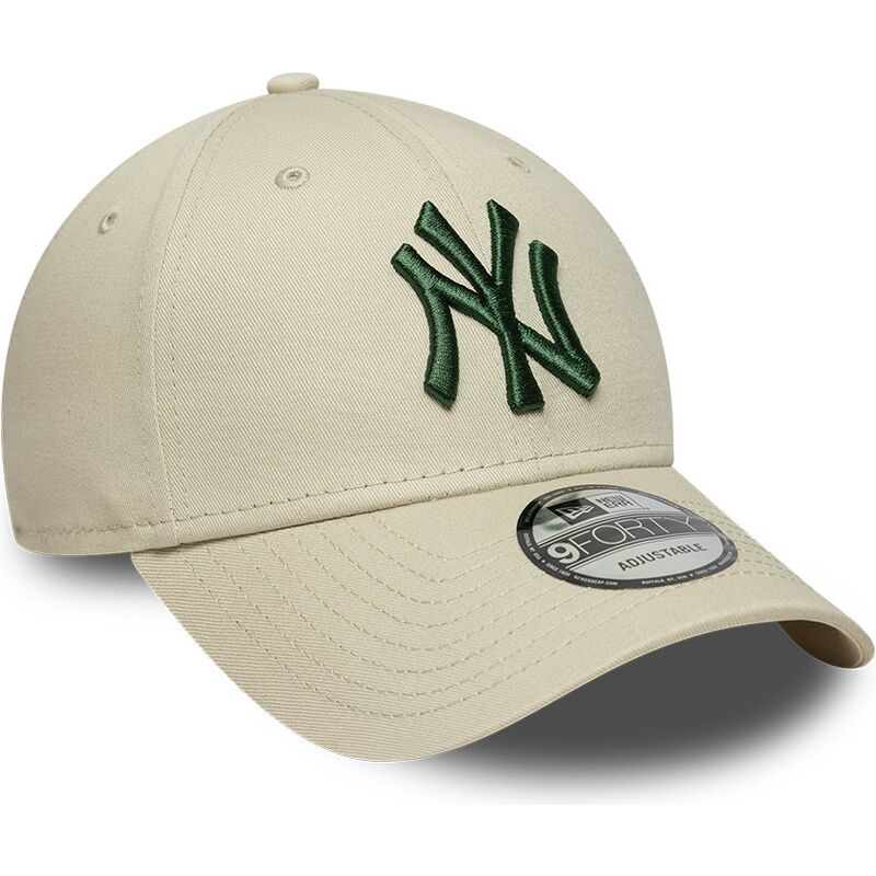 cappello-curvo-beige-cinghia-regolabile-9forty-league-essential-dei-new-york-yankees-mlb-di-new-era cappello-curvo-beige-cinghia-regolabile-9forty-league-essential-dei-new-york-yankees-mlb-di-new-era