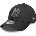cappello-curvo-grigio-cinghia-regolabile-9forty-metallic-outline-dei-new-york-yankees-mlb-di-new-era