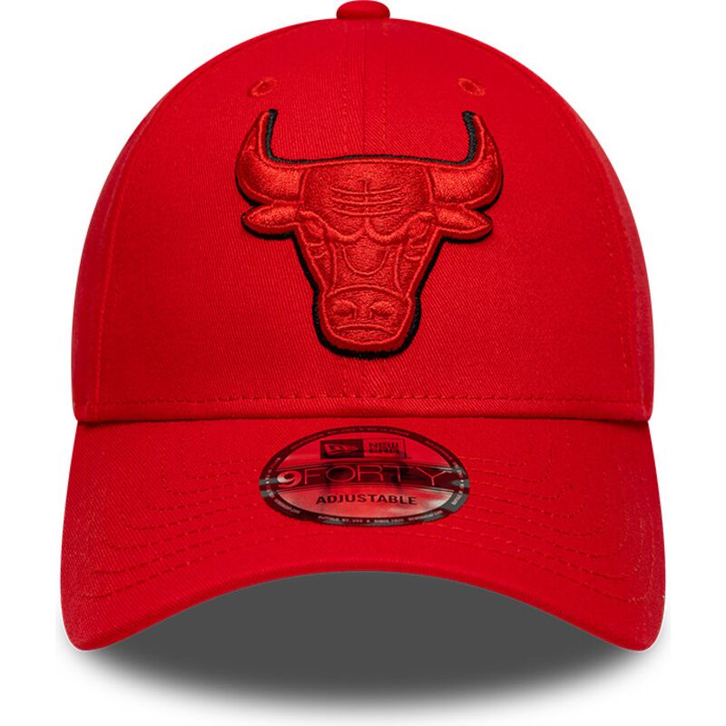 cappello-curvo-rosso-cinghia-regolabile-9forty-outline-dei-chicago-bulls-nba-di-new-era