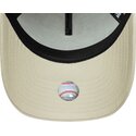 cappello-curvo-beige-snapback-dorado-e-frame-metallic-outline-dei-new-york-yankees-mlb-di-new-era