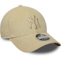 cappello-curvo-beige-cinghia-regolabile-9forty-m-crown-cord-dei-new-york-yankees-mlb-di-new-era