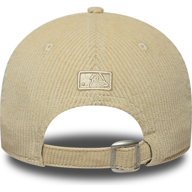 cappello-curvo-beige-cinghia-regolabile-9forty-m-crown-cord-dei-new-york-yankees-mlb-di-new-era cappello-curvo-beige-cinghia-regolabile-9forty-m-crown-cord-dei-new-york-yankees-mlb-di-new-era