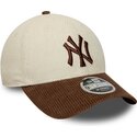 cappello-curvo-marrone-cinghia-regolabile-9forty-m-crown-cord-dei-new-york-yankees-mlb-di-new-era