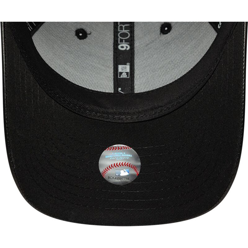 cappello-curvo-nero-snapback-9forty-m-crown-pu-diamante-dei-new-york-yankees-mlb-di-new-era
