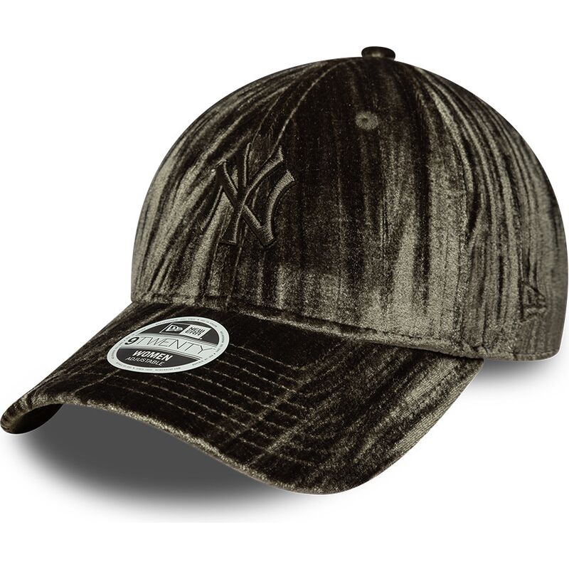 cappello-curvo-verde-cinghia-regolabile-9twenty-velour-dei-new-york-yankees-mlb-di-new-era cappello-curvo-verde-cinghia-regolabile-9twenty-velour-dei-new-york-yankees-mlb-di-new-era