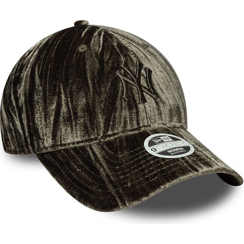 cappello-curvo-verde-cinghia-regolabile-9twenty-velour-dei-new-york-yankees-mlb-di-new-era cappello-curvo-verde-cinghia-regolabile-9twenty-velour-dei-new-york-yankees-mlb-di-new-era