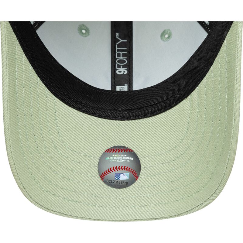cappello-curvo-verde-cinghia-regolabile-per-bambino-9forty-dino-icon-dei-new-york-yankees-mlb-di-new-era