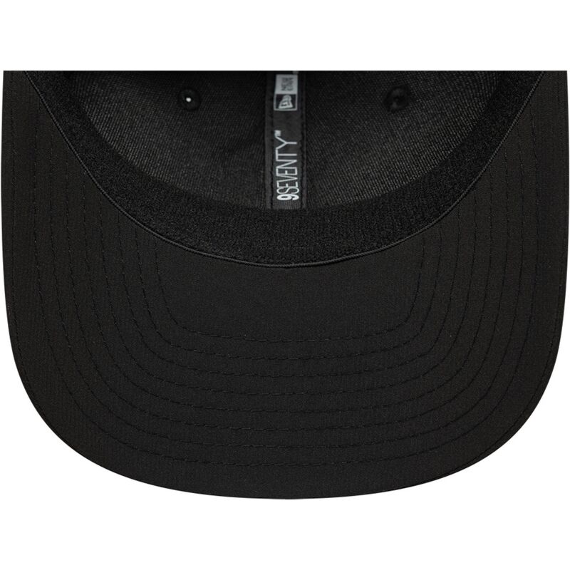 cappello-curvo-nero-snapback-9seventy-stretch-snap-repreve-dei-associazione-sportiva-roma-serie-a-di-new-era