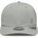 cappello-curvo-grigio-snapback-9seventy-stretch-snap-mesh-flawless-dei-new-york-yankees-mlb-di-new-era