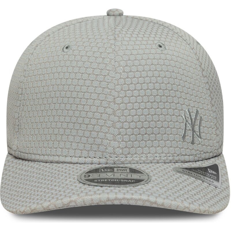 cappello-curvo-grigio-snapback-9seventy-stretch-snap-mesh-flawless-dei-new-york-yankees-mlb-di-new-era cappello-curvo-grigio-snapback-9seventy-stretch-snap-mesh-flawless-dei-new-york-yankees-mlb-di-new-era