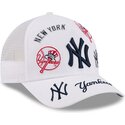 cappello-curvo-bianco-snapback-9forty-m-crown-a-frame-all-over-dei-new-york-yankees-mlb-di-new-era