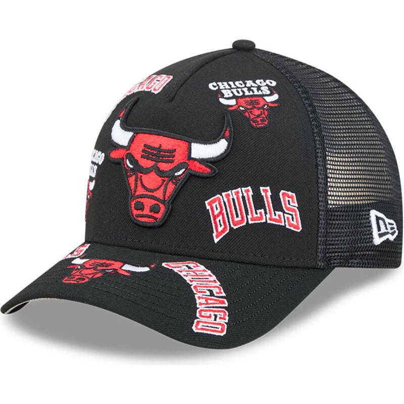 cappello-curvo-nero-snapback-9forty-m-crown-a-frame-all-over-dei-chicago-bulls-nba-di-new-era