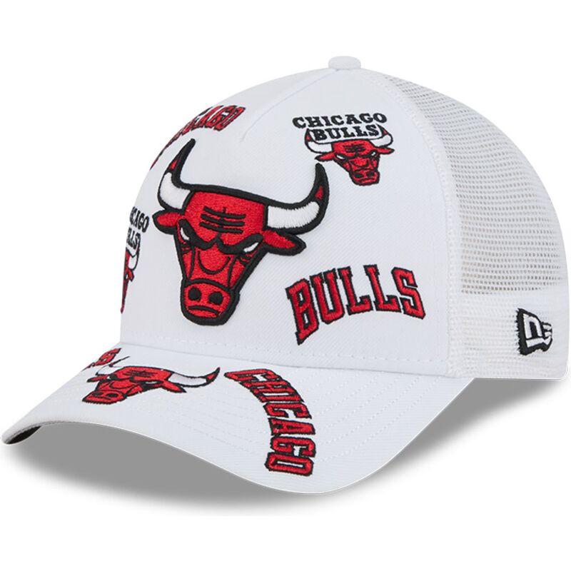 cappello-curvo-bianco-snapback-9forty-m-crown-a-frame-all-over-dei-chicago-bulls-nba-di-new-era