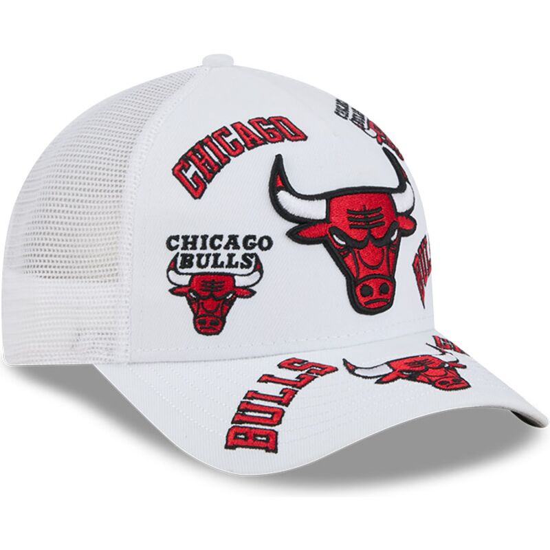cappello-curvo-bianco-snapback-9forty-m-crown-a-frame-all-over-dei-chicago-bulls-nba-di-new-era