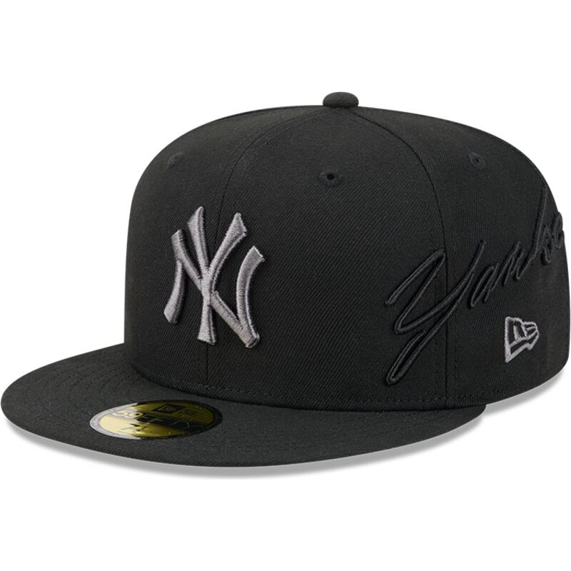 cappello-piatto-nero-aderente-59fifty-side-script-dei-new-york-yankees-mlb-di-new-era cappello-piatto-nero-aderente-59fifty-side-script-dei-new-york-yankees-mlb-di-new-era