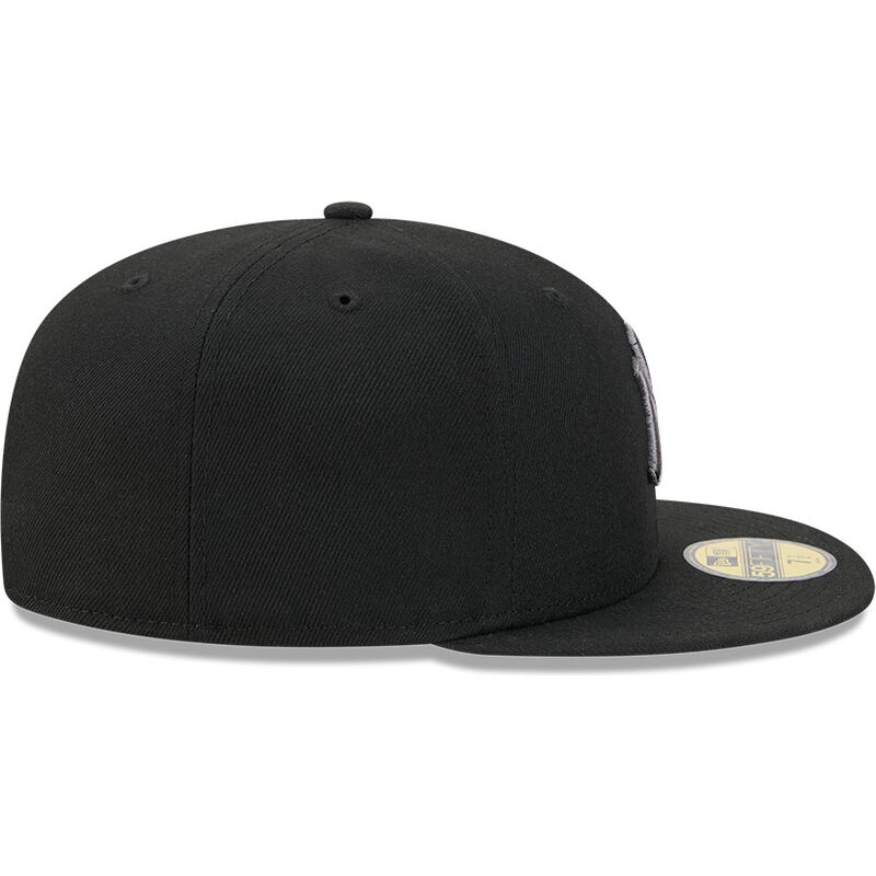cappello-piatto-nero-aderente-59fifty-side-script-dei-new-york-yankees-mlb-di-new-era cappello-piatto-nero-aderente-59fifty-side-script-dei-new-york-yankees-mlb-di-new-era