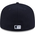 cappello-piatto-blu-marino-aderente-59fifty-rhinestone-badge-dei-new-york-yankees-mlb-di-new-era