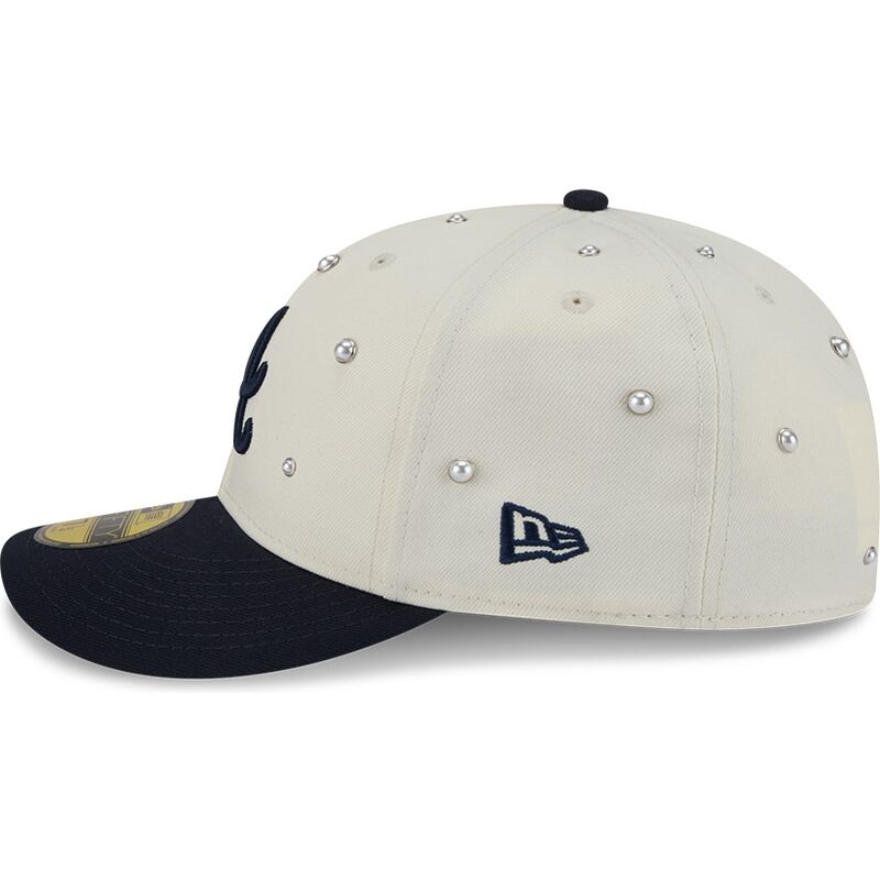 cappello-curvo-beige-aderente-59fifty-beads-na-lifestyle-f1-dei-atlanta-braves-mlb-di-new-era cappello-curvo-beige-aderente-59fifty-beads-na-lifestyle-f1-dei-atlanta-braves-mlb-di-new-era