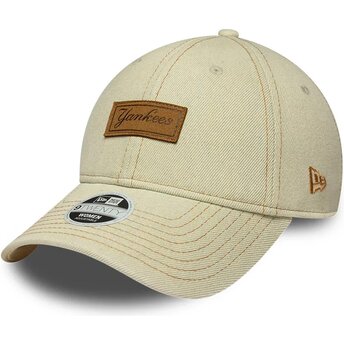 Cappello curvo beige cinghia regolabile 9TWENTY Denim dei New York Yankees MLB di New Era