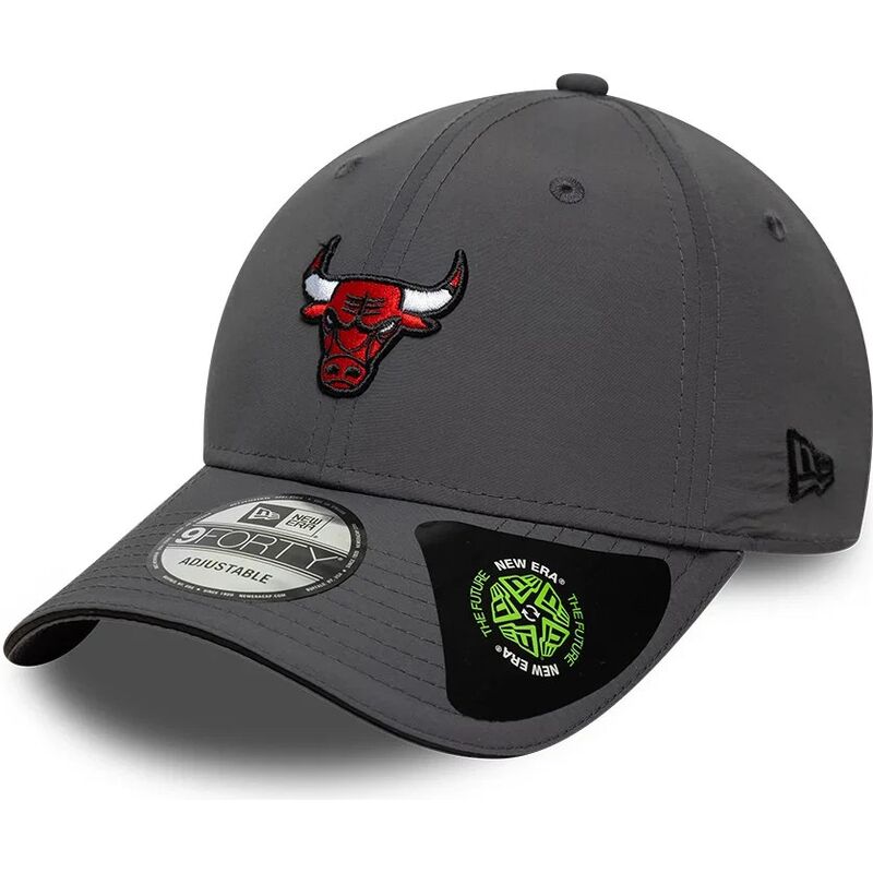 cappello-curvo-grigio-cinghia-regolabile-9forty-recycled-dei-chicago-bulls-nba-di-new-era