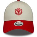 cappello-curvo-beige-cinghia-regolabile-9forty-contrast-dei-manchester-united-football-club-premier-league-di-new-era