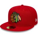 cappello-piatto-rosso-aderente-59fifty-basic-dei-chicago-blackhawks-nhl-di-new-era