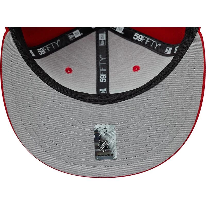 cappello-piatto-rosso-aderente-59fifty-basic-dei-chicago-blackhawks-nhl-di-new-era