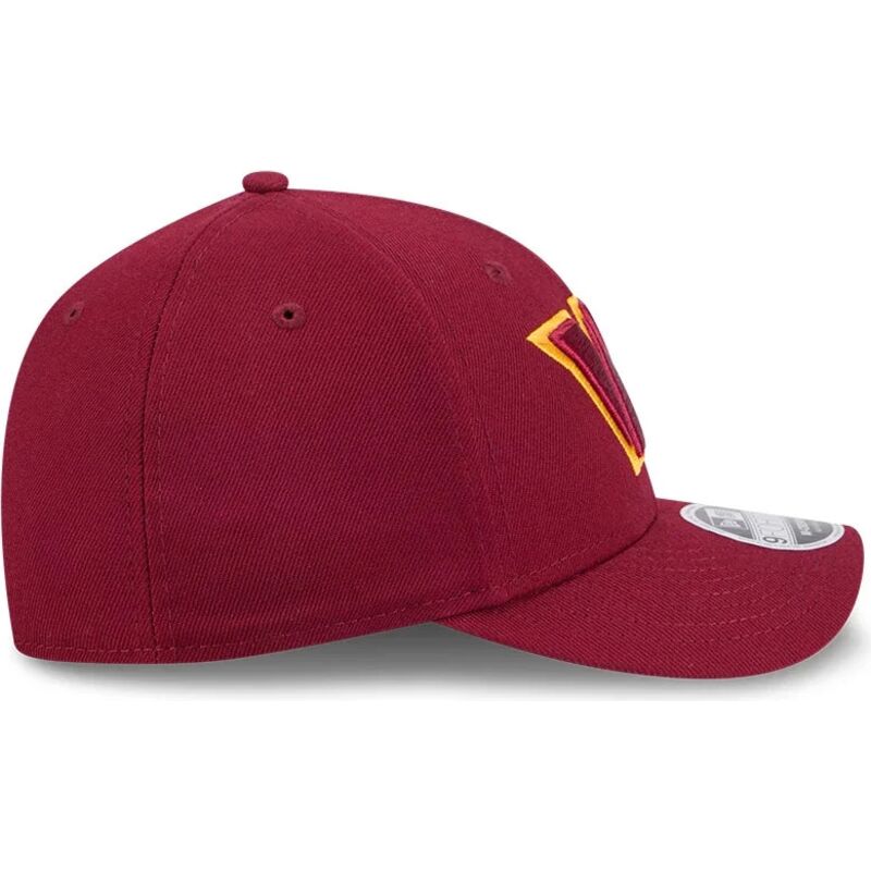 cappello-curvo-rosso-snapback-9forty-m-crown-team-dei-washington-commanders-nfl-di-new-era cappello-curvo-rosso-snapback-9forty-m-crown-team-dei-washington-commanders-nfl-di-new-era