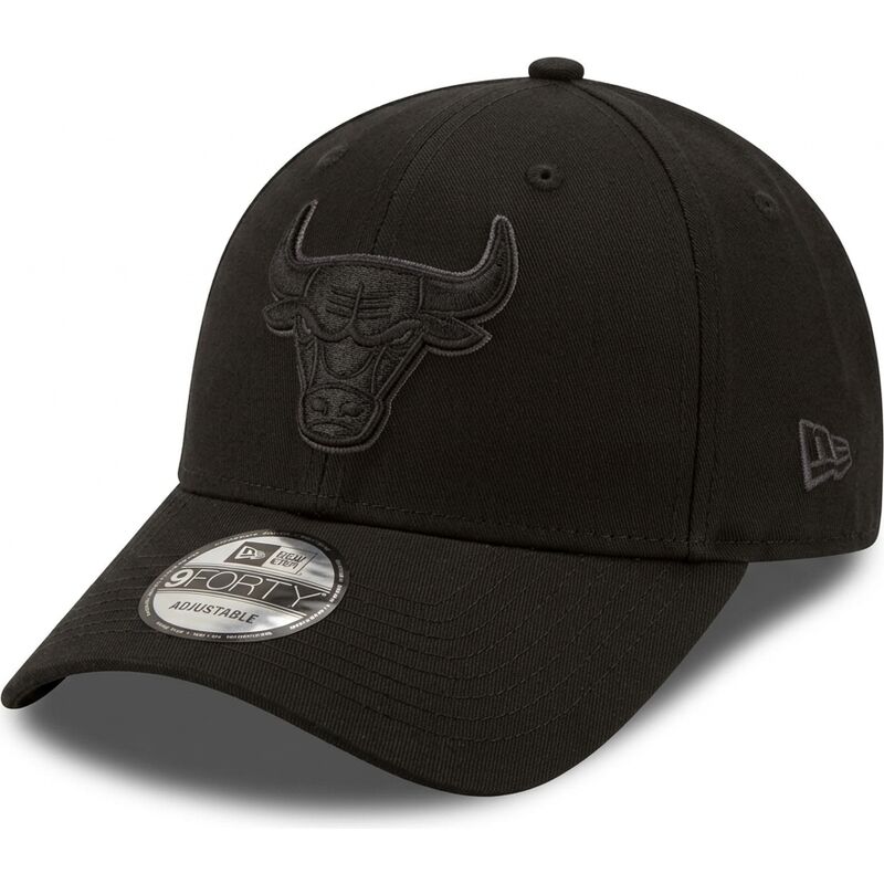 cappello-curvo-nero-cinghia-regolabile-9forty-team-outline-dei-chicago-bulls-nba-di-new-era cappello-curvo-nero-cinghia-regolabile-9forty-team-outline-dei-chicago-bulls-nba-di-new-era