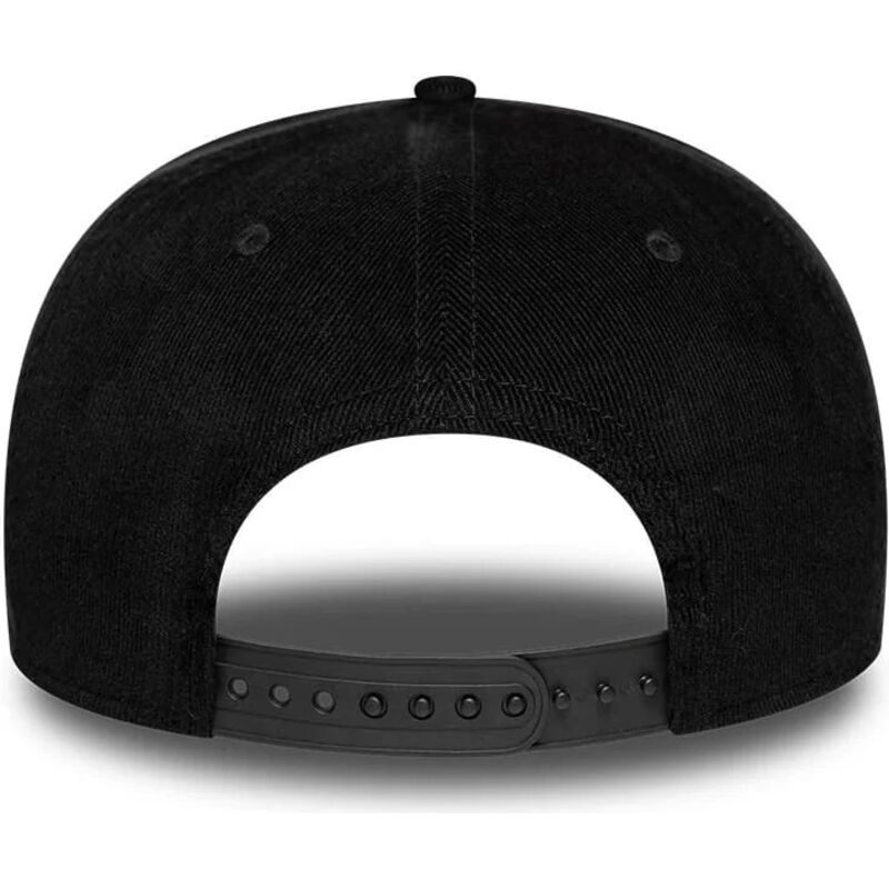 cappello-curvo-nero-snapback-9seventy-stretch-snap-contrast-visor-dei-ducati-motor-motogp-di-new-era cappello-curvo-nero-snapback-9seventy-stretch-snap-contrast-visor-dei-ducati-motor-motogp-di-new-era