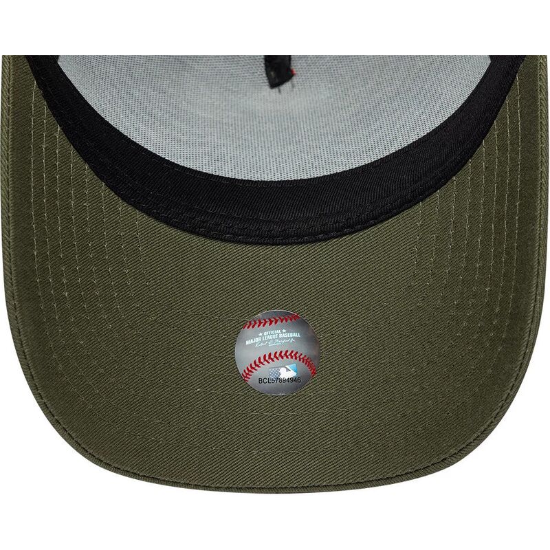 cappello-curvo-verde-snapback-a-frame-league-essential-dei-new-york-yankees-mlb-di-new-era