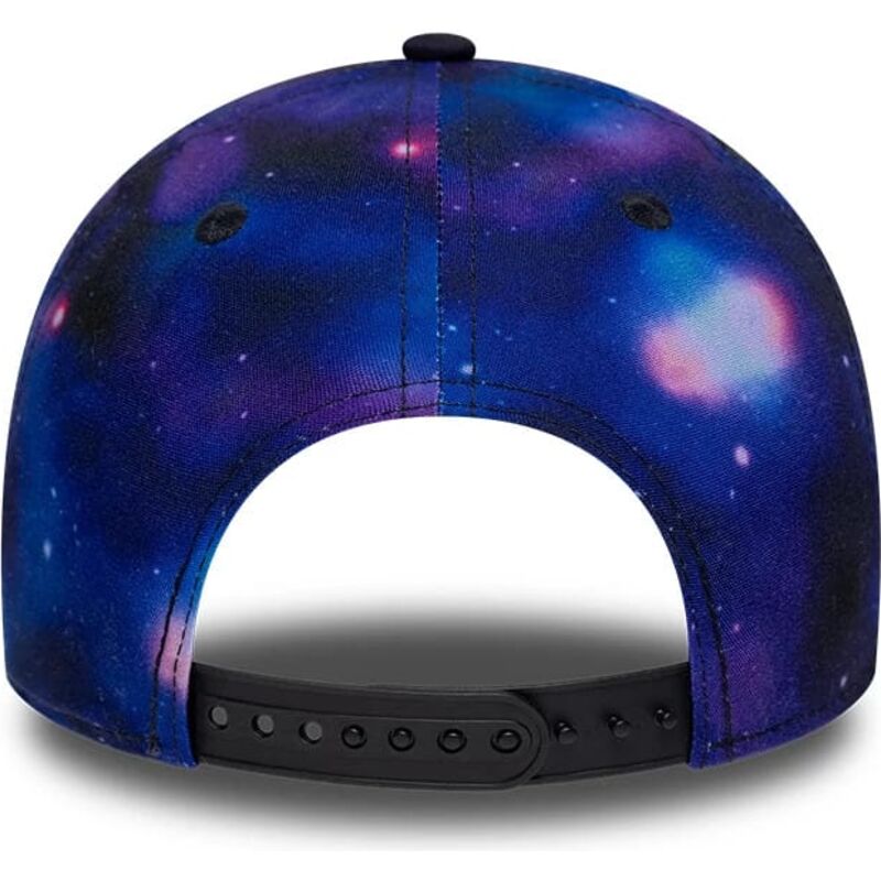 cappello-curvo-multicolore-snapback-per-bambino-9forty-all-over-print-space-dei-new-york-yankees-mlb-di-new-era