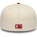 cappello-piatto-beige-aderente-59fifty-league-essential-dei-new-york-yankees-mlb-di-new-era