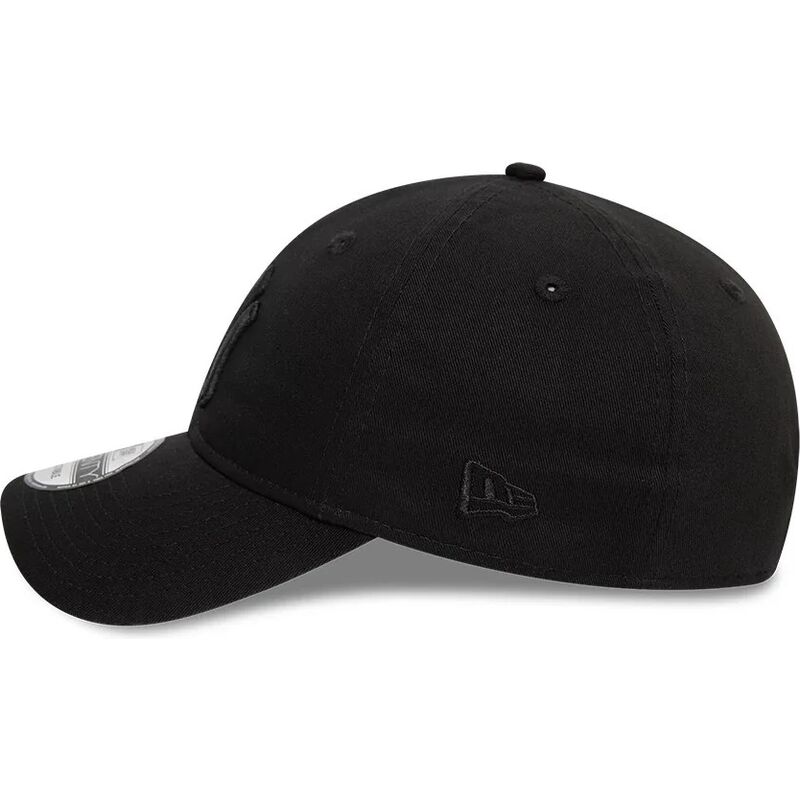 cappellino-curvo-nero-regolabile-con-logo-nero-9twenty-league-essential-di-new-york-yankees-mlb-di-new-era
