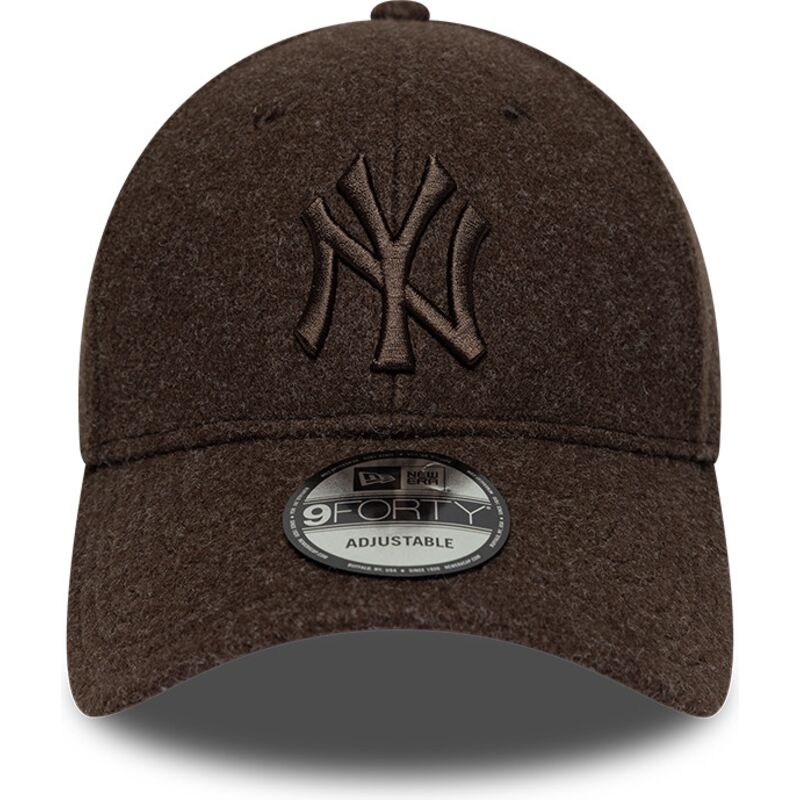 cappello-curvo-marrone-snapback-9forty-winter-dei-new-york-yankees-mlb-di-new-era cappello-curvo-marrone-snapback-9forty-winter-dei-new-york-yankees-mlb-di-new-era