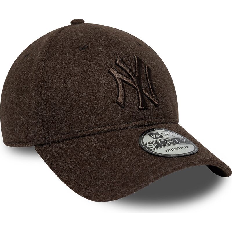 cappello-curvo-marrone-snapback-9forty-winter-dei-new-york-yankees-mlb-di-new-era cappello-curvo-marrone-snapback-9forty-winter-dei-new-york-yankees-mlb-di-new-era