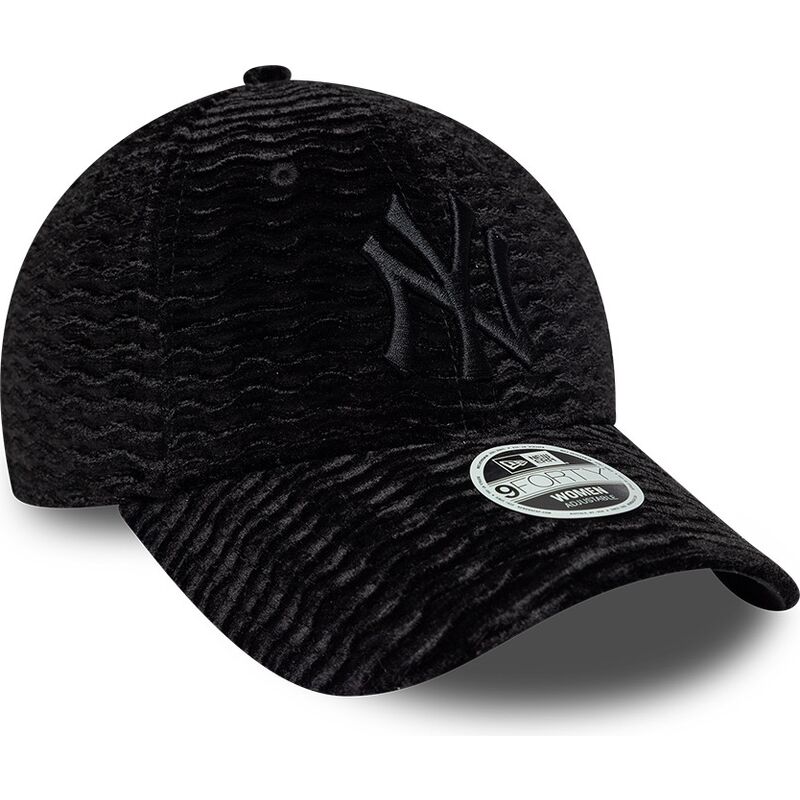 cappello-curvo-nero-cinghia-regolabile-9forty-velour-dei-new-york-yankees-mlb-di-new-era cappello-curvo-nero-cinghia-regolabile-9forty-velour-dei-new-york-yankees-mlb-di-new-era