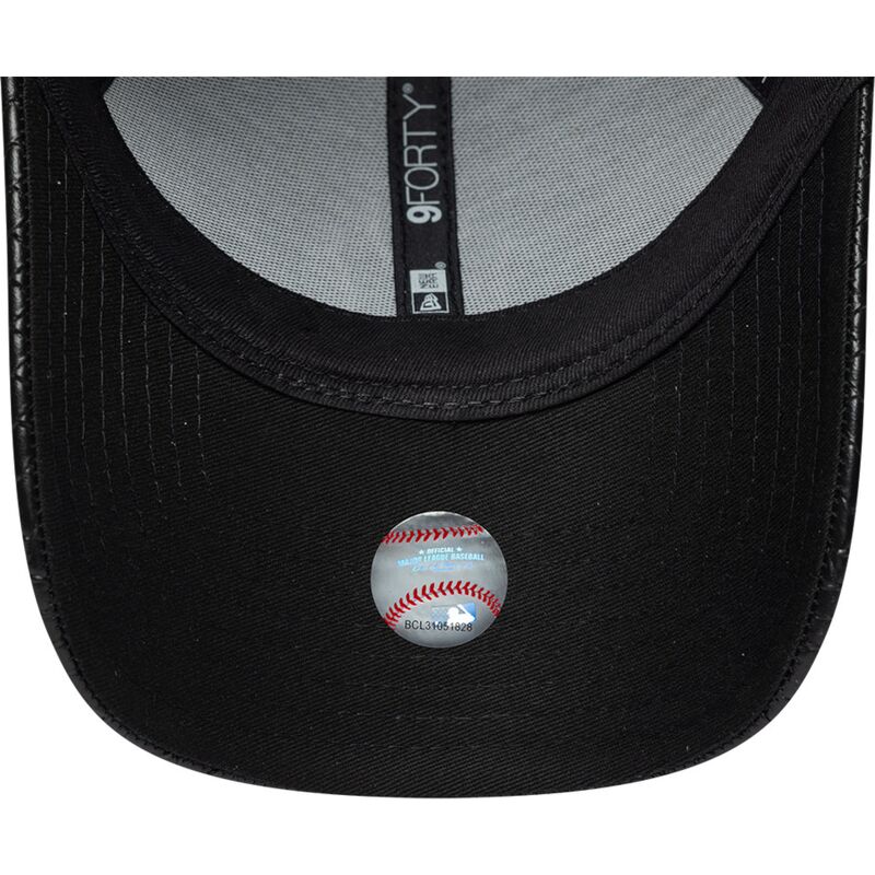 cappello-curvo-nero-snapback-9forty-pu-weave-dei-new-york-yankees-mlb-di-new-era cappello-curvo-nero-snapback-9forty-pu-weave-dei-new-york-yankees-mlb-di-new-era