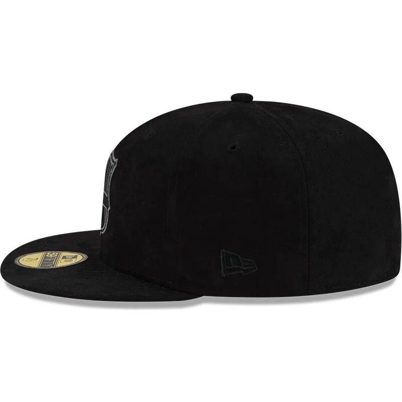 cappello-piatto-nero-chiuso-con-logo-nero-del-fc-barcelona-laliga-59fifty-mes-que-un-club-di-new-era