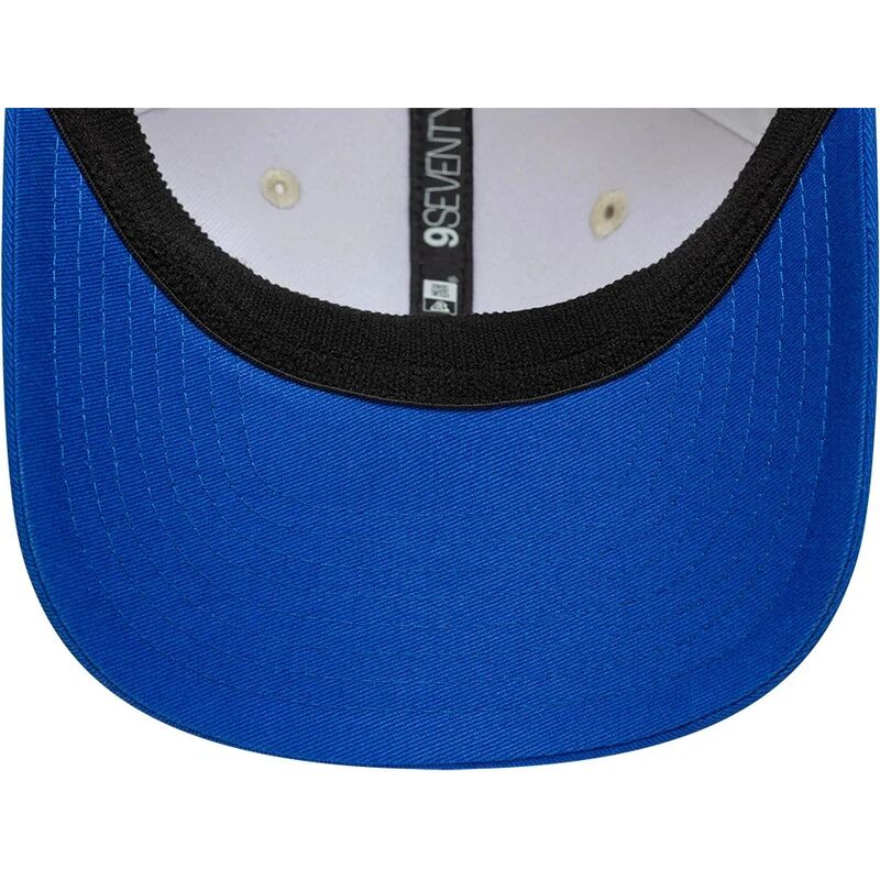 cappello-curvo-beige-snapback-9seventy-stretch-snap-contrast-visor-dei-alpine-f1-team-formula-1-di-new-era