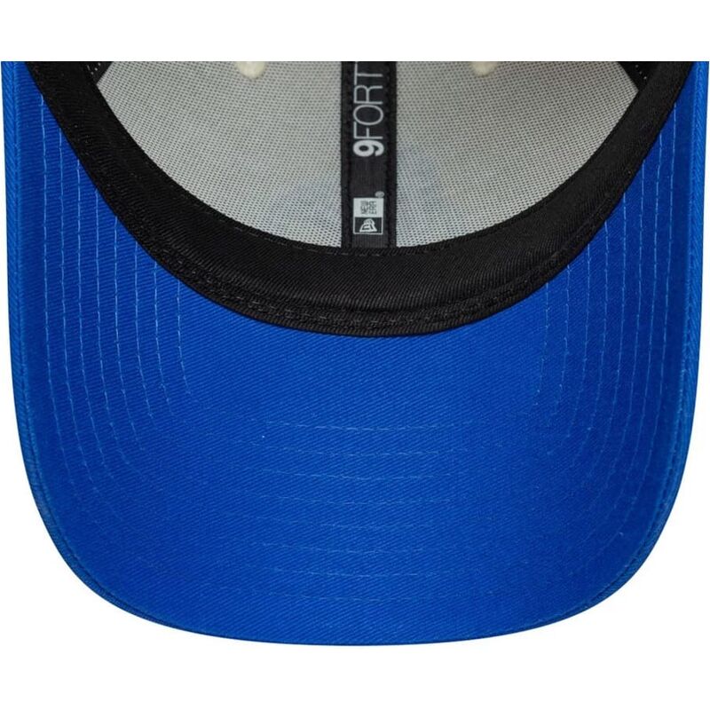 cappello-curvo-beige-cinghia-regolabile-9forty-contrast-visor-vespa-piaggio-di-new-era