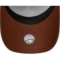 cappello-curvo-marrone-snapback-e-frame-outline-dei-new-york-yankees-mlb-di-new-era