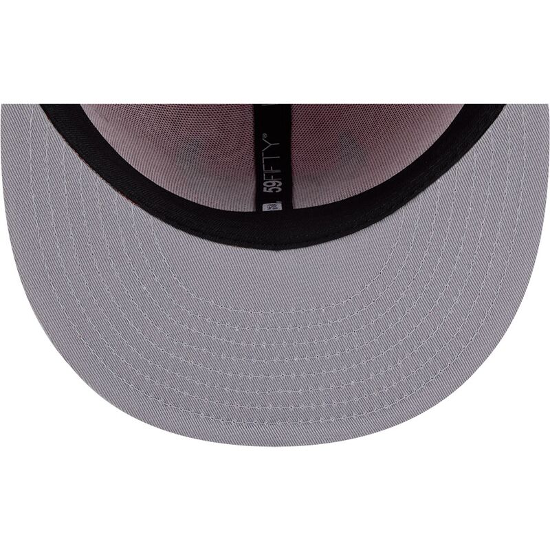 cappello-piatto-rosso-aderente-59fifty-side-script-dei-chicago-bulls-nba-di-new-era