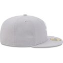 cappello-piatto-grigio-aderente-59fifty-side-script-dei-chicago-white-sox-mlb-di-new-era