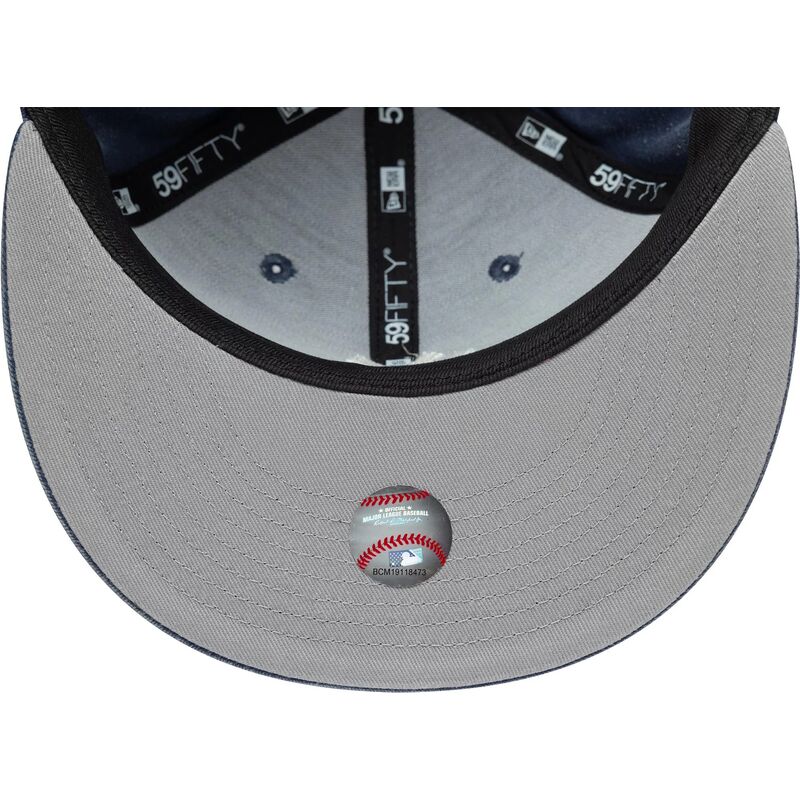 cappello-piatto-blu-marino-aderente-59fifty-washed-dei-new-york-yankees-mlb-di-new-era