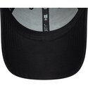 cappello-curvo-nero-cinghia-regolabile-9forty-gem-patch-distress-alone-di-new-era