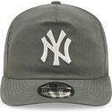 cappello-curvo-verde-snapback-19twenty-precurved-dei-new-york-yankees-mlb-di-new-era